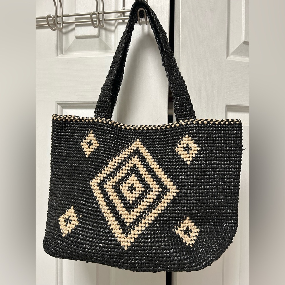 Zambian made Black/Cream Geometric Tote from recycled plastic products.